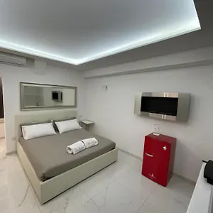 https://roomspa-caravaggio.hotels-amalfi.com